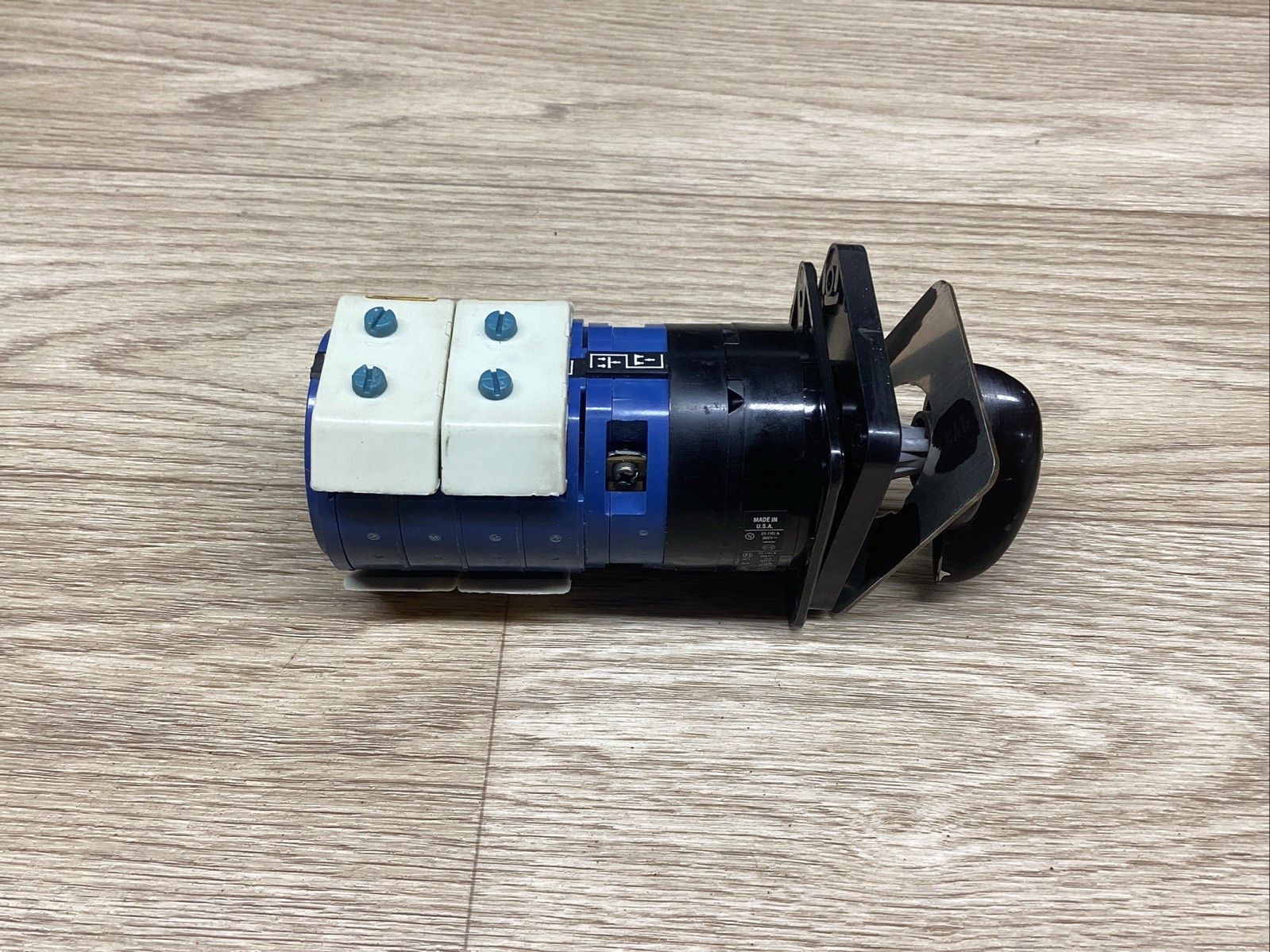 KRAUS & NAIMER C26 Rotary Switch #812F130*CO