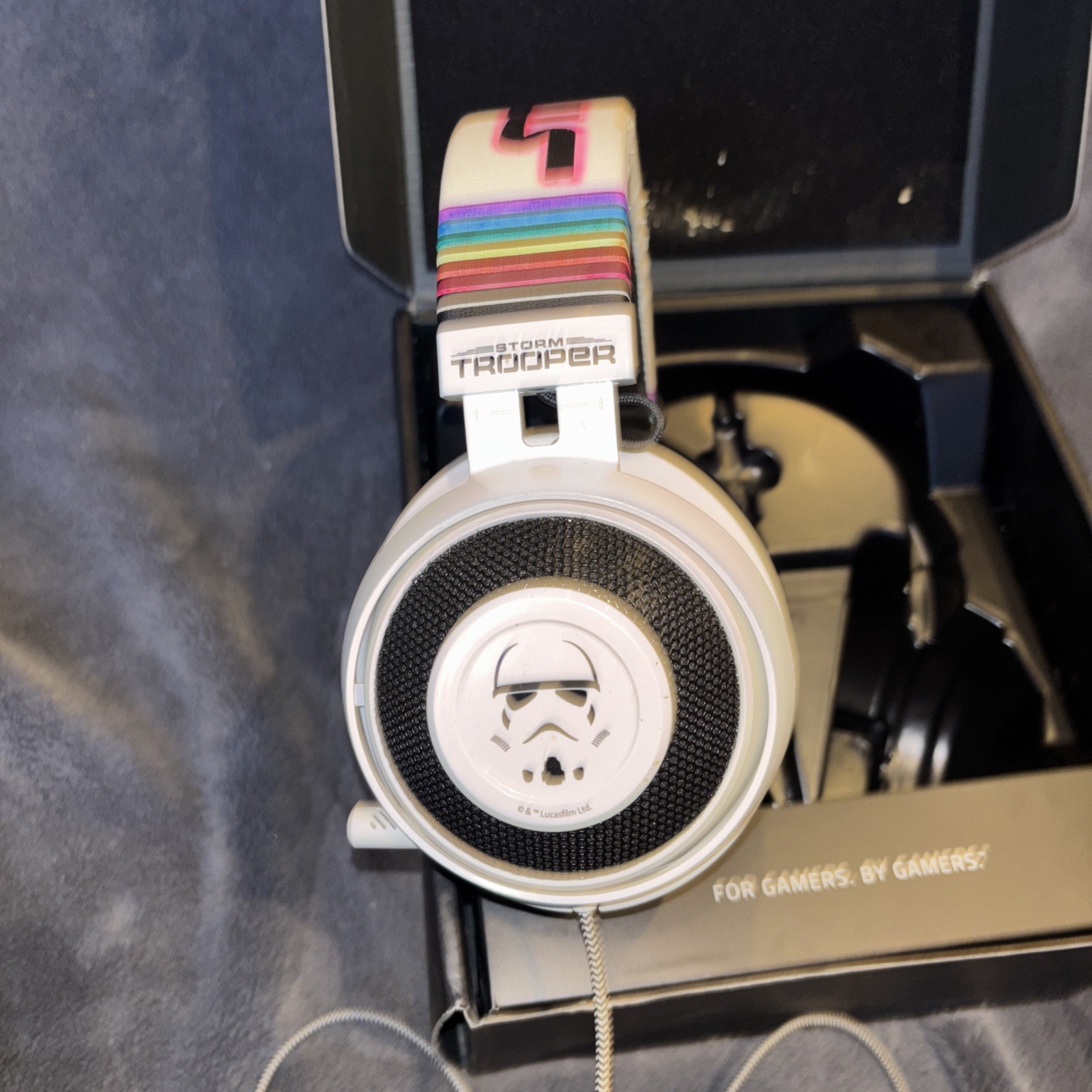 Razer Kraken Multi-Platform Wired Gaming Headset Star Wars Stormtrooper Edition