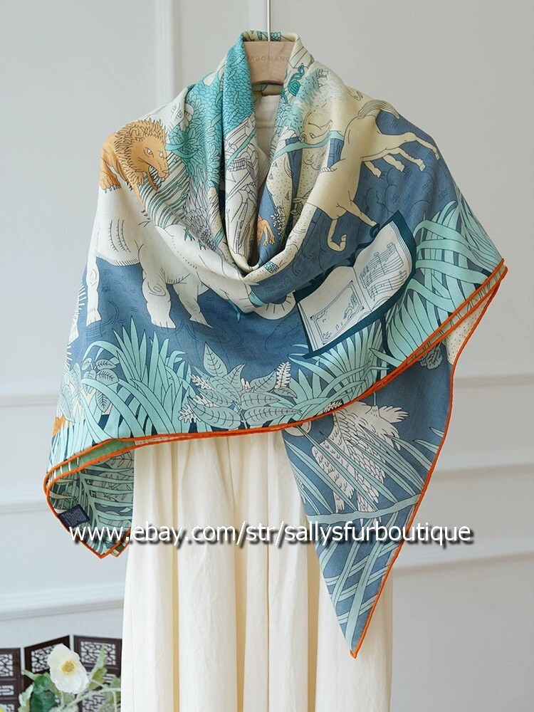 Sallys Boutique 70% Cashmere 30% Silk Wrap Scarf Animals Print 2 Face Shawl 53"