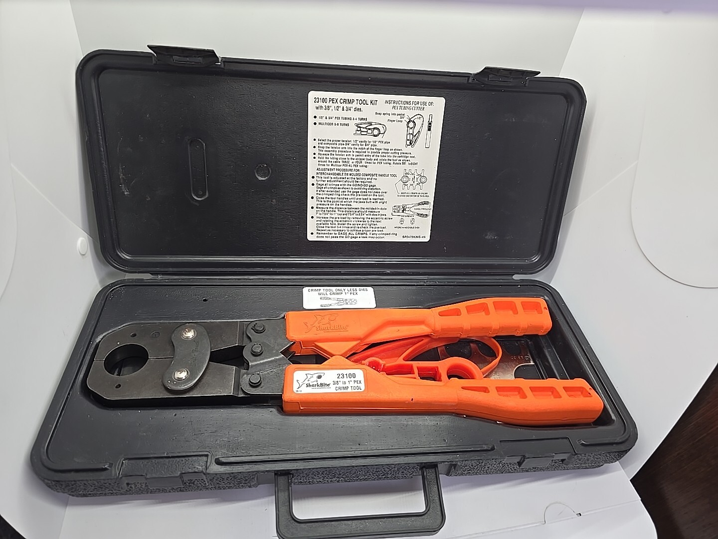 SharkBite 23100 Multi-Head  Force 3/8"  1/2" 3/4" 1" PEX Crimp Ring Tool Kit