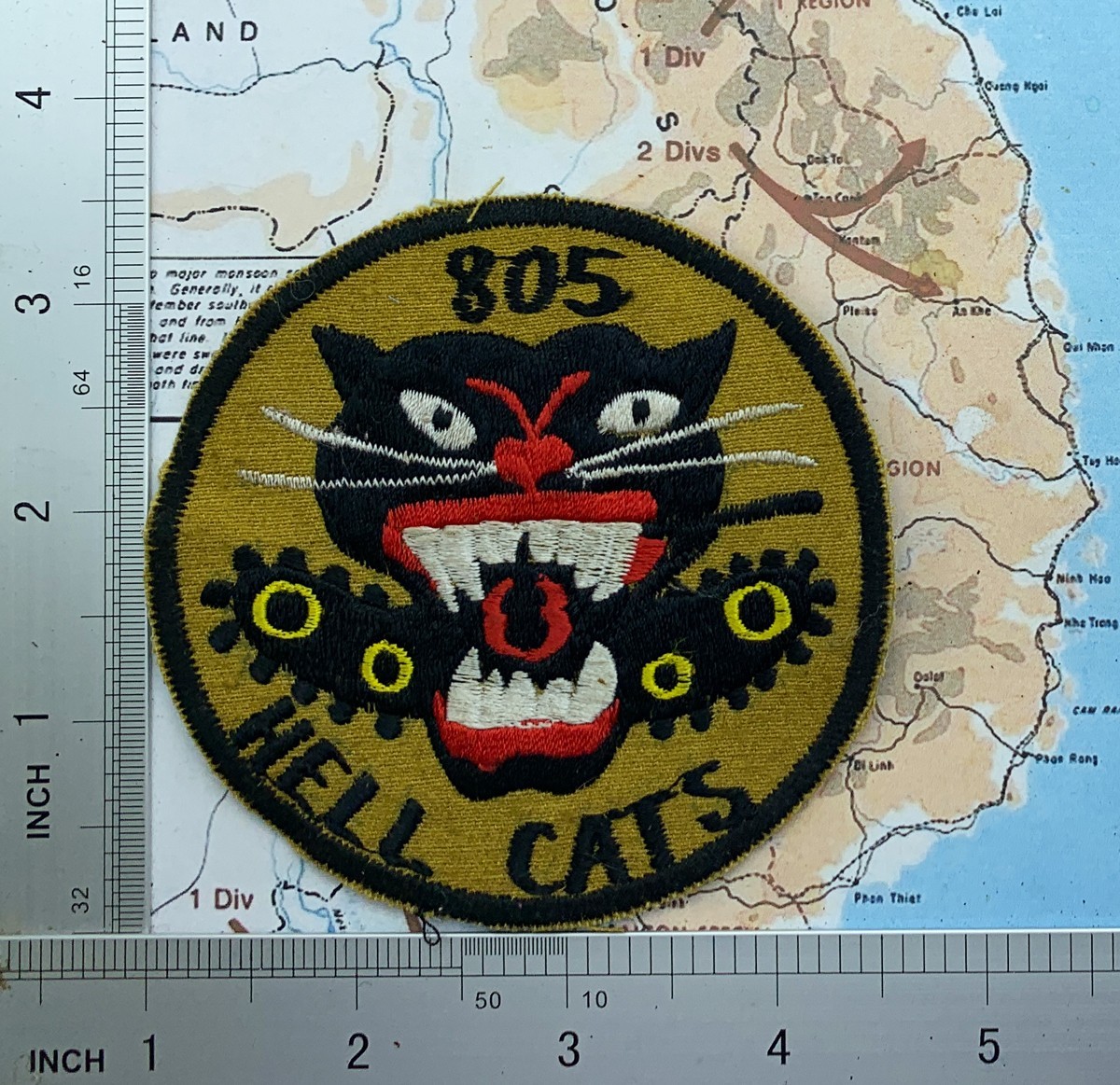 patch 661st t. d hell cats patch , tank destroyer , tank in cats mouth , t11-63