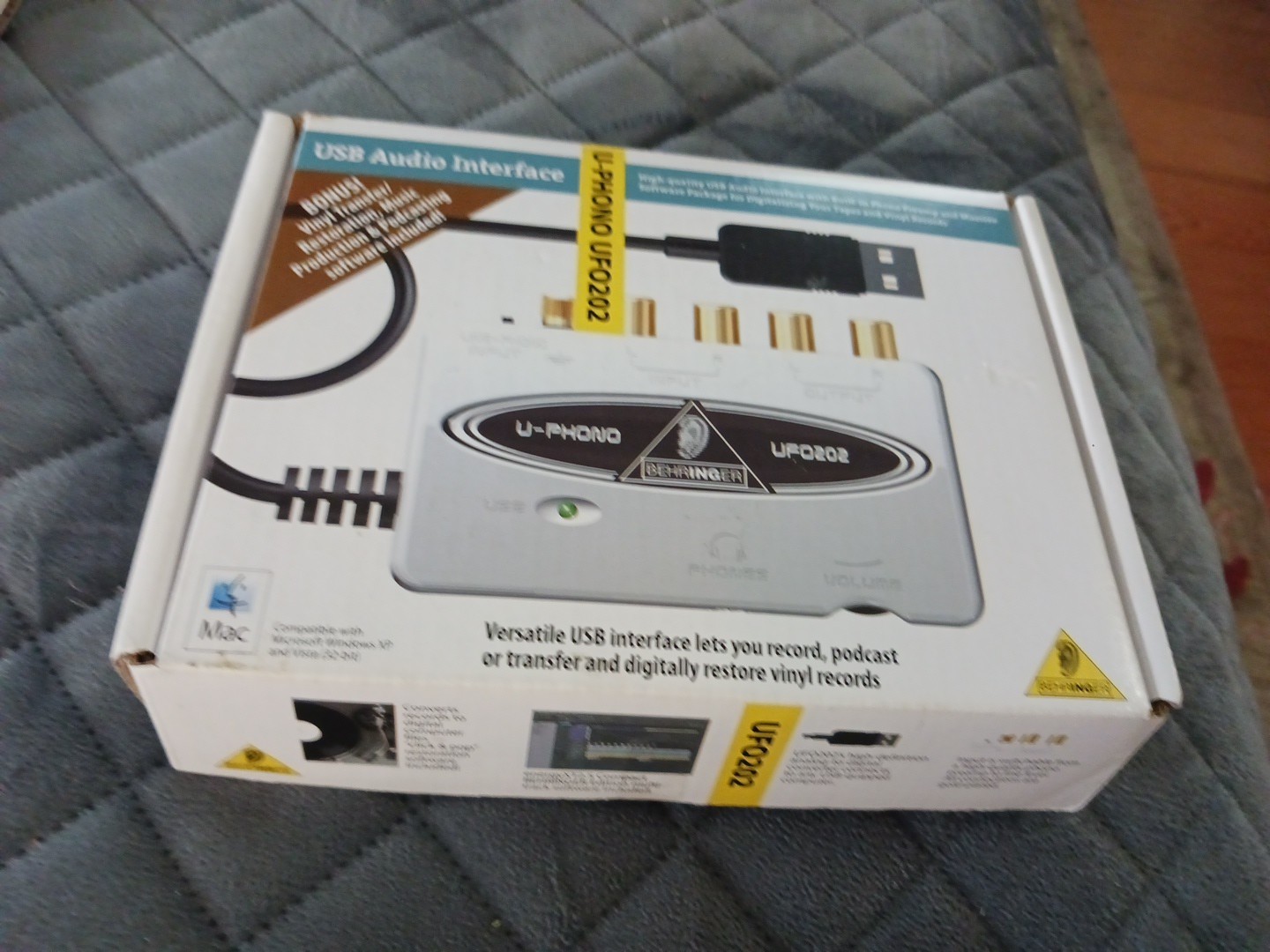 Behringer U‑Phono UFO202 USB Audio Interface+Phono Preamp – New Open Box In Bag