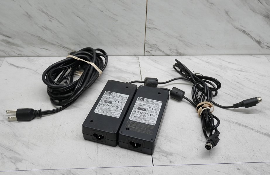 Lot of 2 Genuine Zebra EA1050C -120 AC/DC Power Quad Charger +12V 4.2A/ UCLI72-4