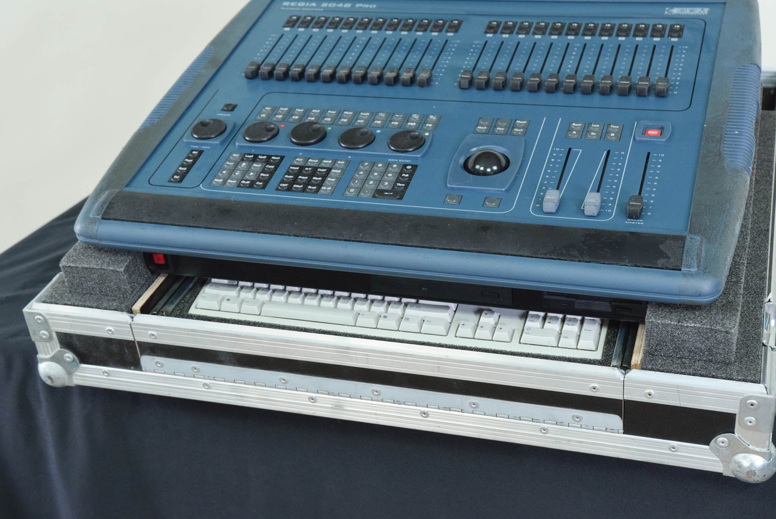 SGM REGIA 2048 Pro Lighting Console with Case CG00TQ2