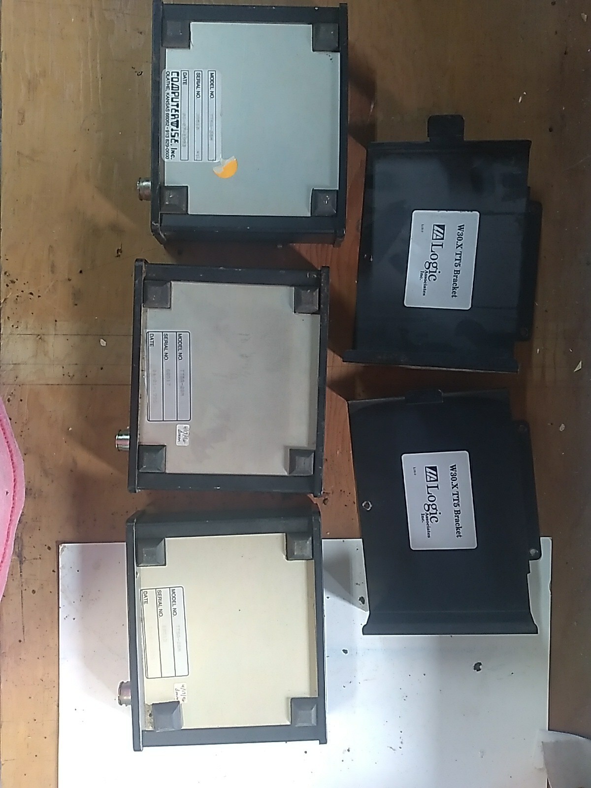 3 Logic Model TT5A-28M with two wall mounts