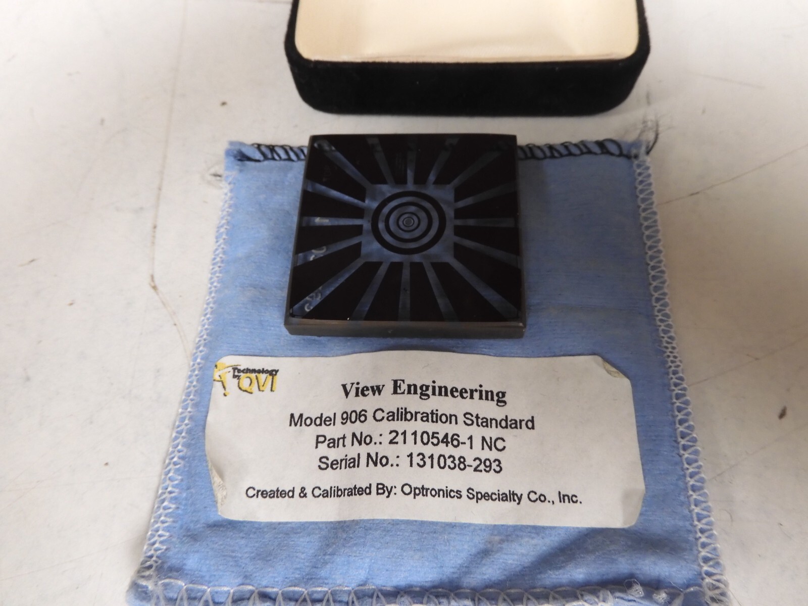 View Engineering - model 906 - Calibration/Alignment Standard in case - PZ72