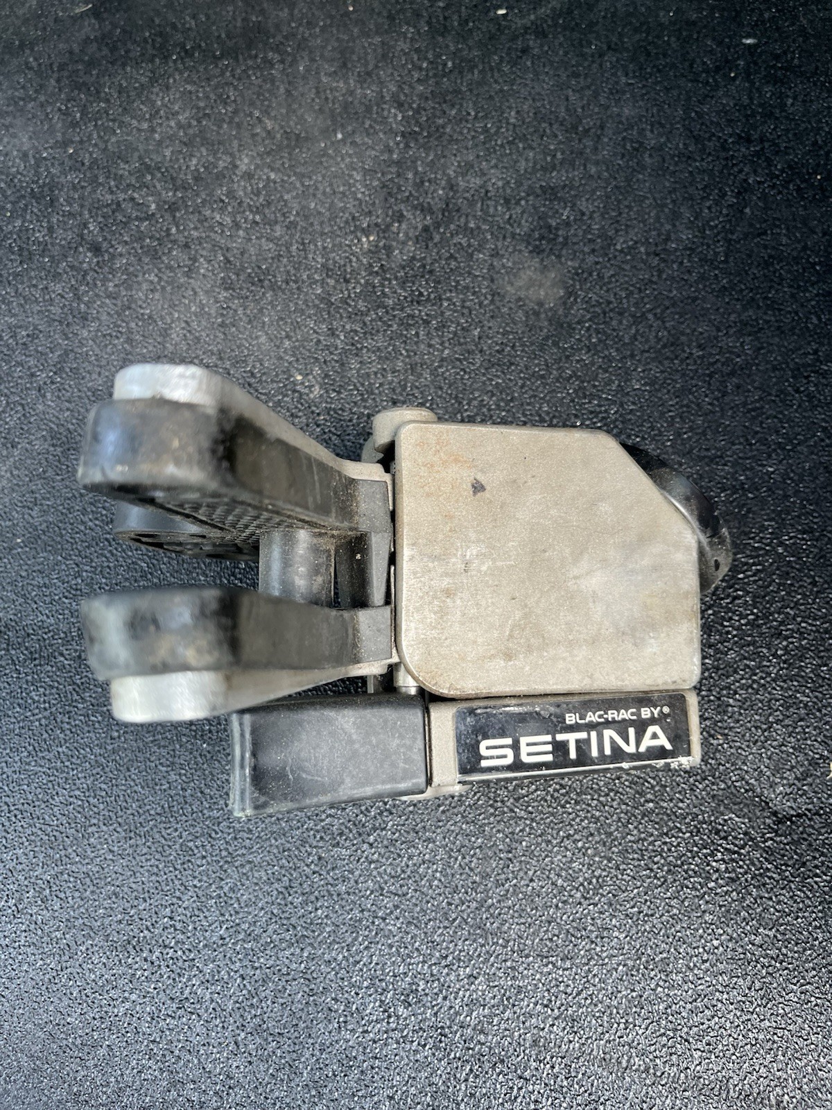 Setina Blac-Rac Gun Lock with Mount (NO KEYS)