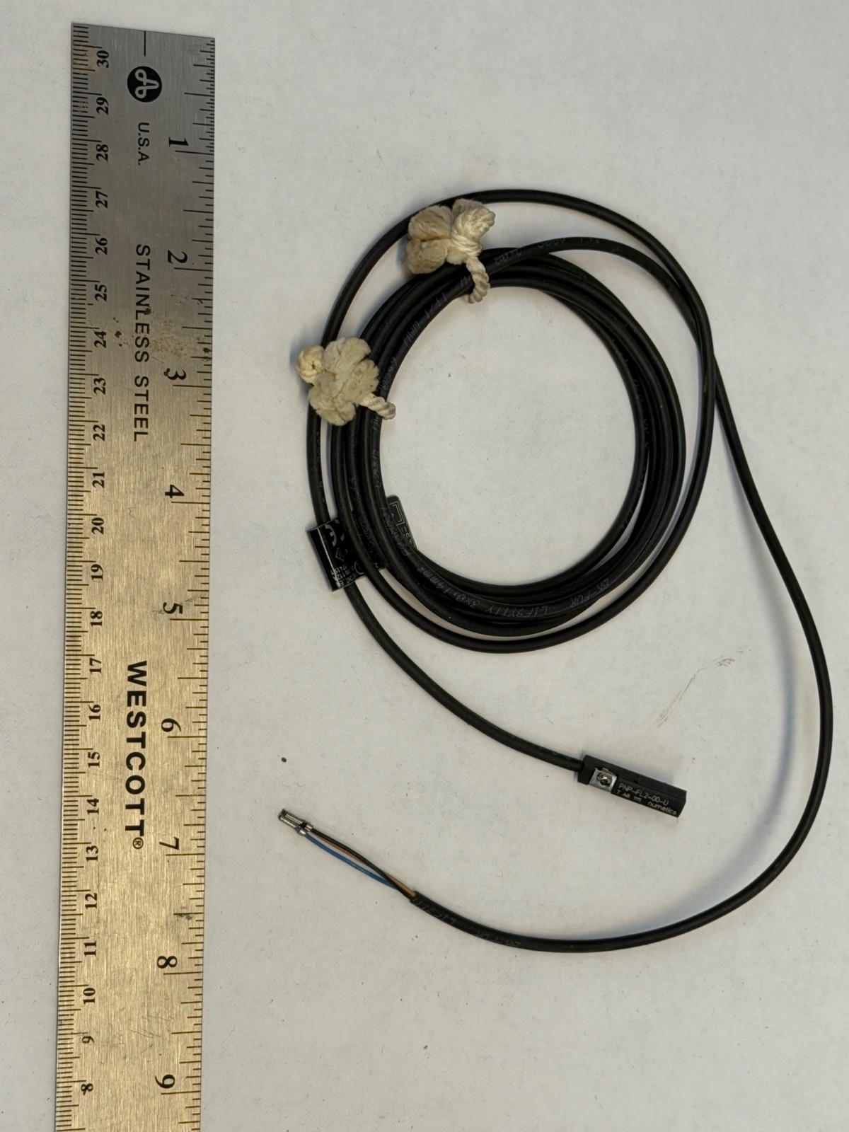 New no box Numatics PNP-FL2-00-U Magnetic Switch