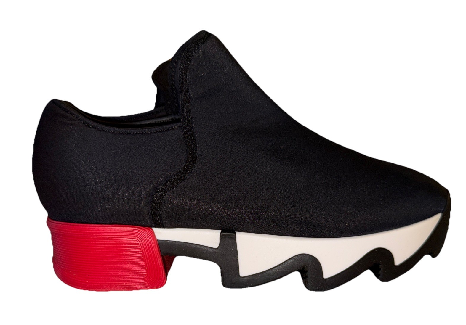 iRi NYC Women’s WES I Black Outline Low Top Sneakers Size EU 37.5 US 7 Red NWOB