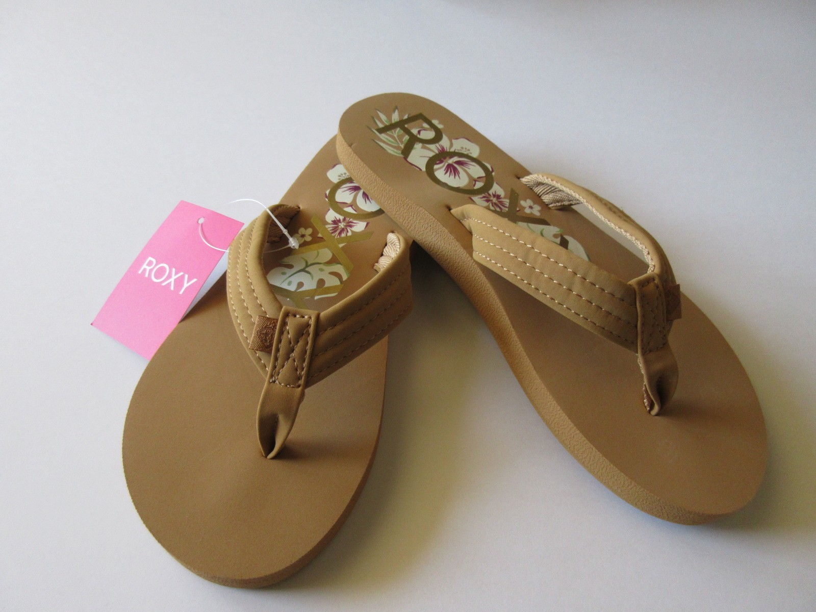 Roxy Women's Flip Flop Tide Love VI Style Tan With Gold Lettering New With Tag