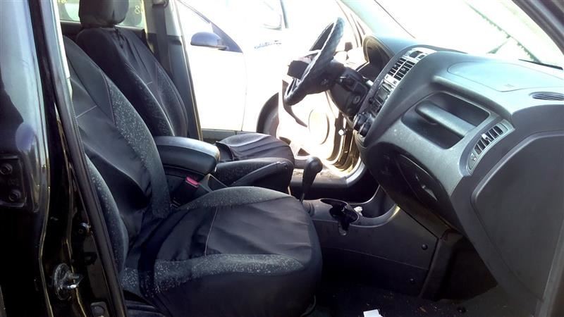 Passenger Front Spindle/Knuckle ABS 4 Cylinder Fits 05-10 SPORTAGE 103663840