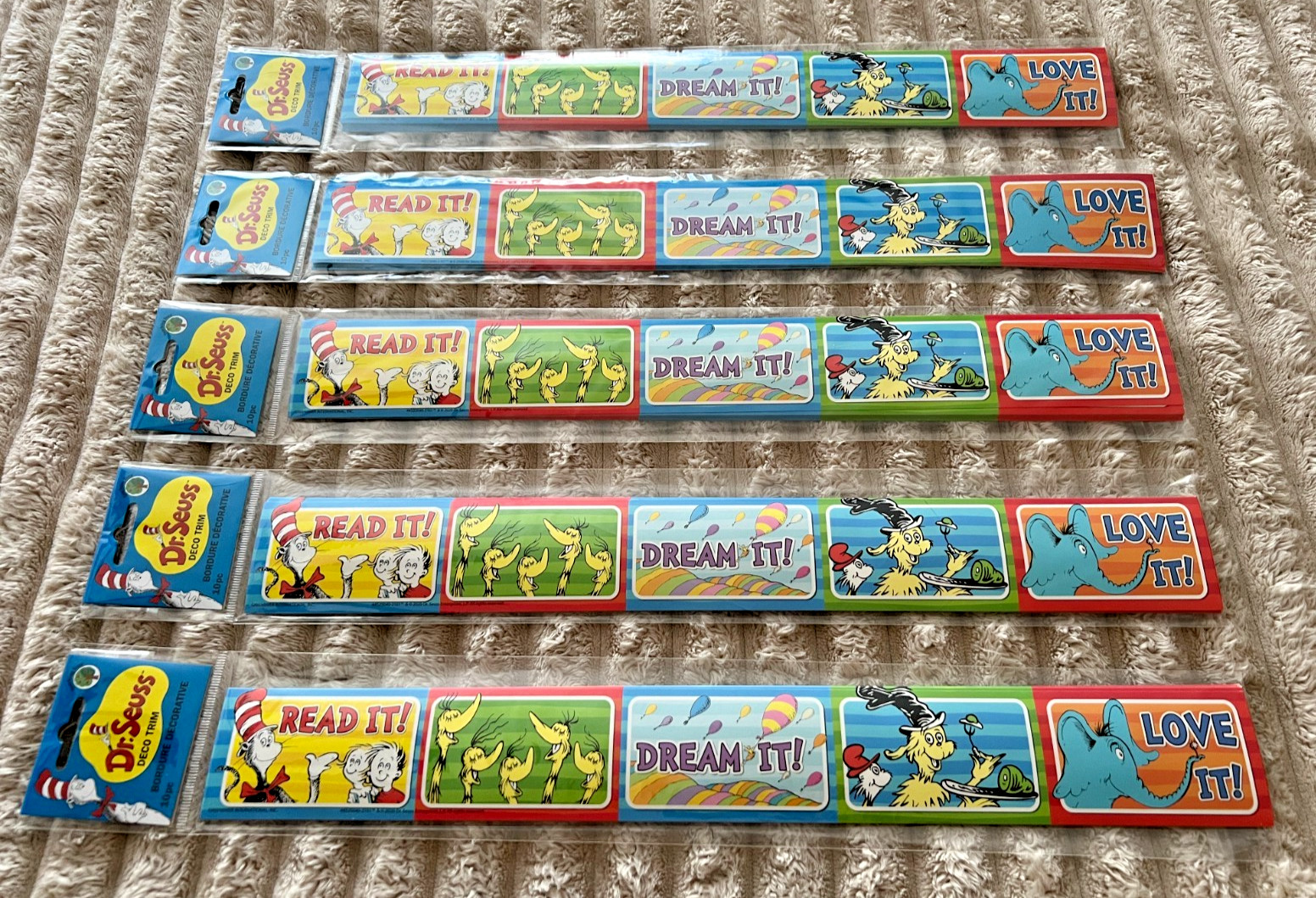 DR.SEUSS BULLETIN BOARD BORDER DECOR-50 PCS-2" by 18"-NWT!