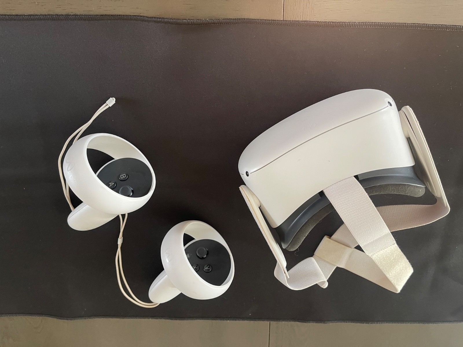 Meta Oculus Quest 2 128GB Advanced All-In-One VR Headset - White