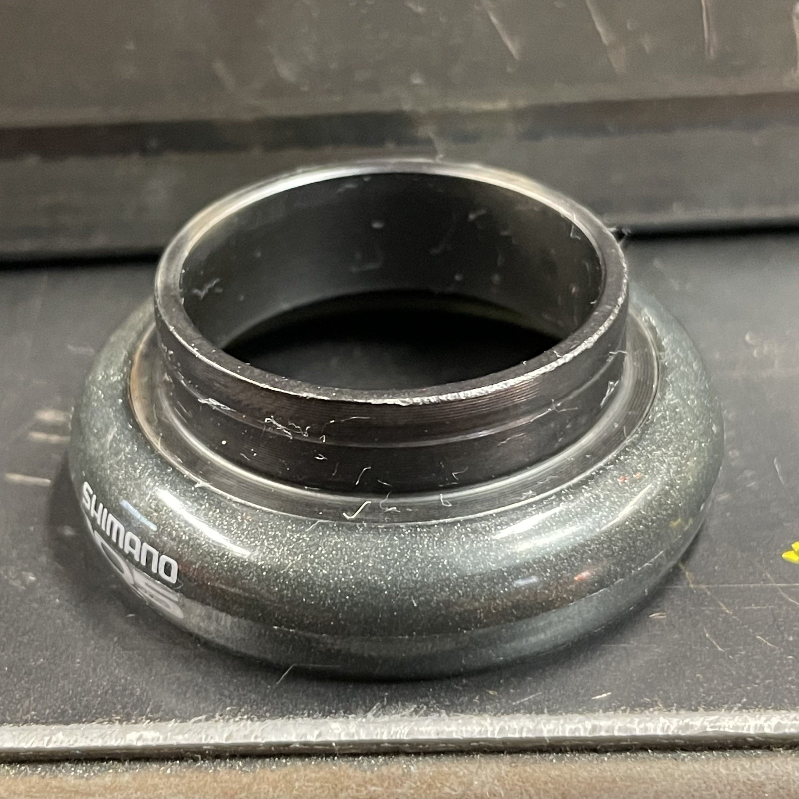 Shimano 105 1050 1" Threaded Headset - BC - Used