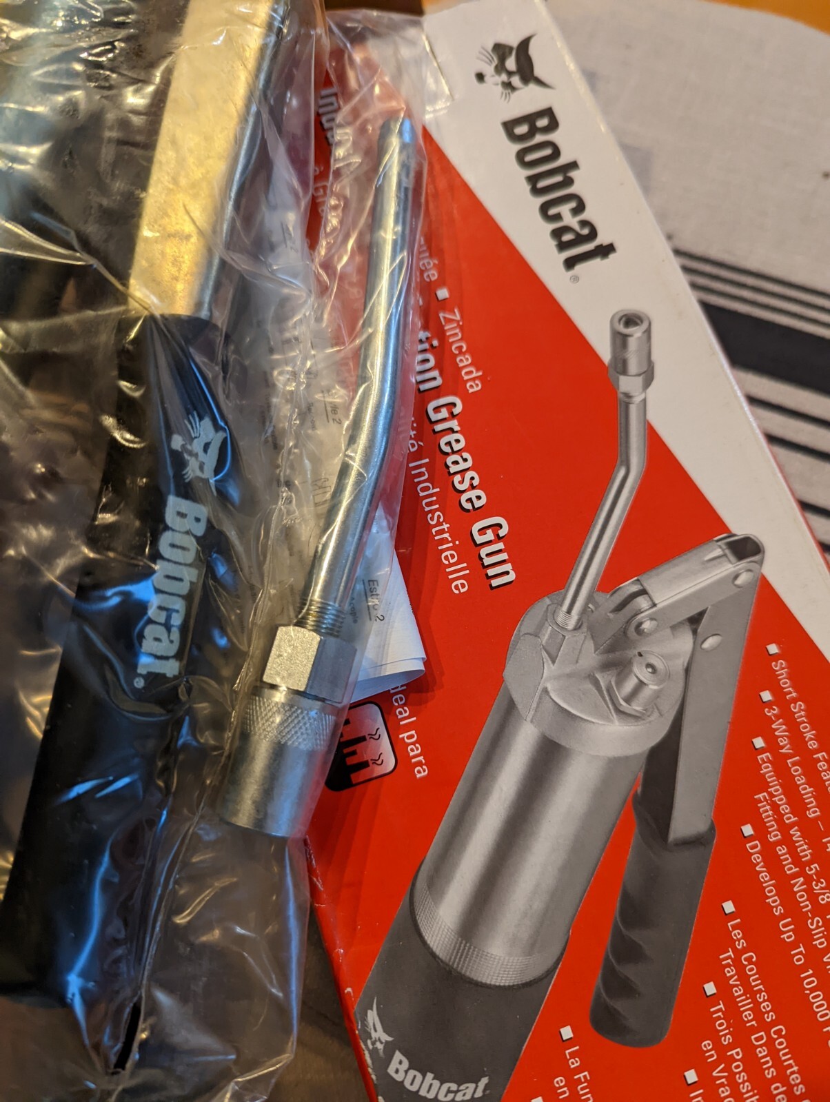 Bobcat Heavy Duty  Lever Grease Gun Farm Ranch Auto Industrial 10000 psi