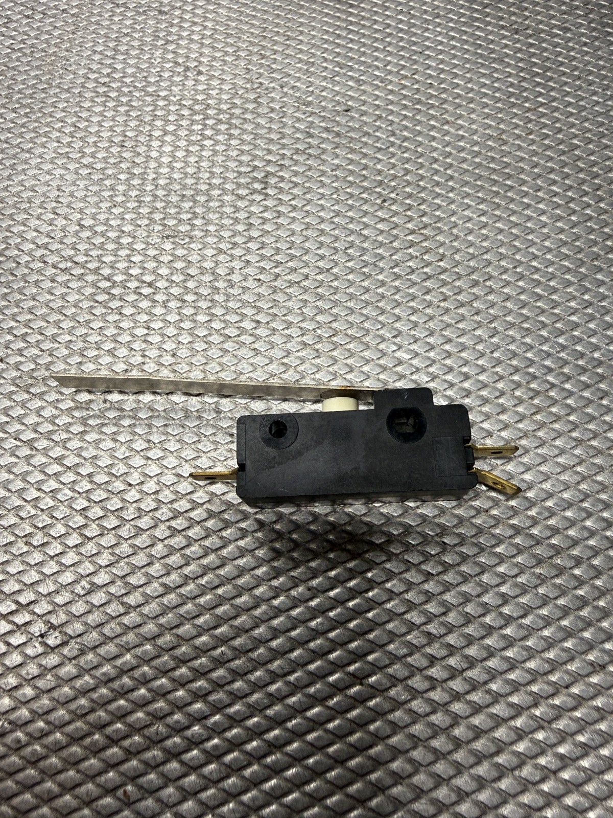Cherry ZF E13-0-2-H Micro Switch,Std.Ratio Lever, NC CONTACTS ONLY-combined ship