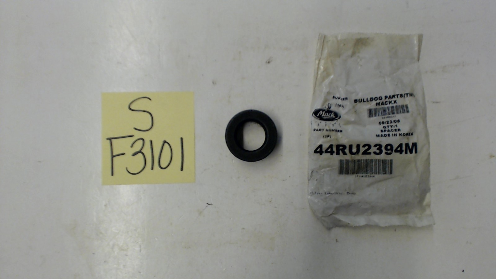 Mack 44RU2394M Spacer