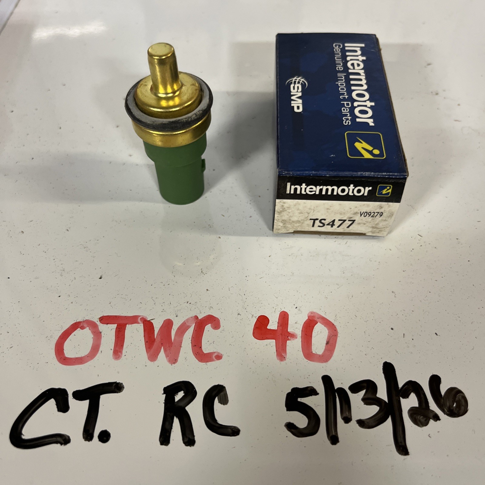 Standard Motor Products TS477 Coolant Sensor