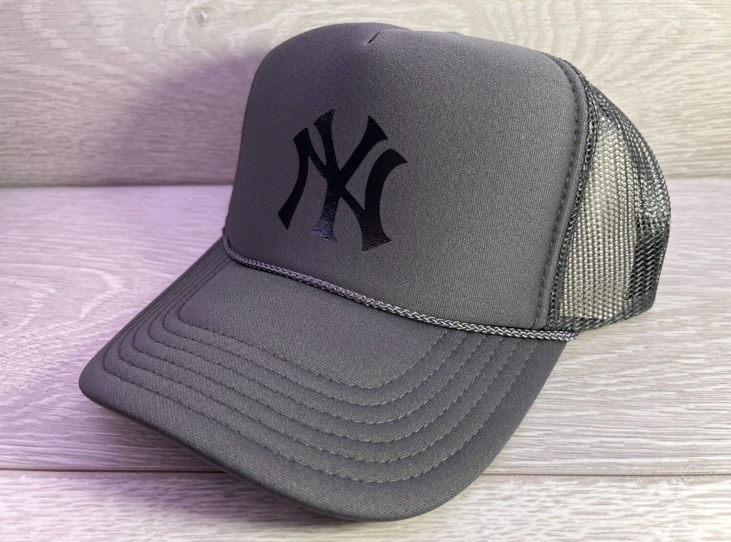 NEW YORK YANKEES GRAY HAT 5 PANEL HIGH CROWN TRUCKER SNAPBACK THROWBACK