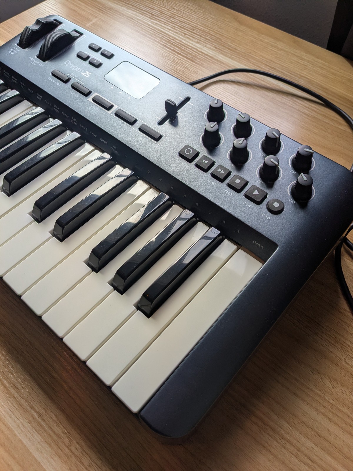M-Audio Oxygen25 USB MIDI Keyboard Controller