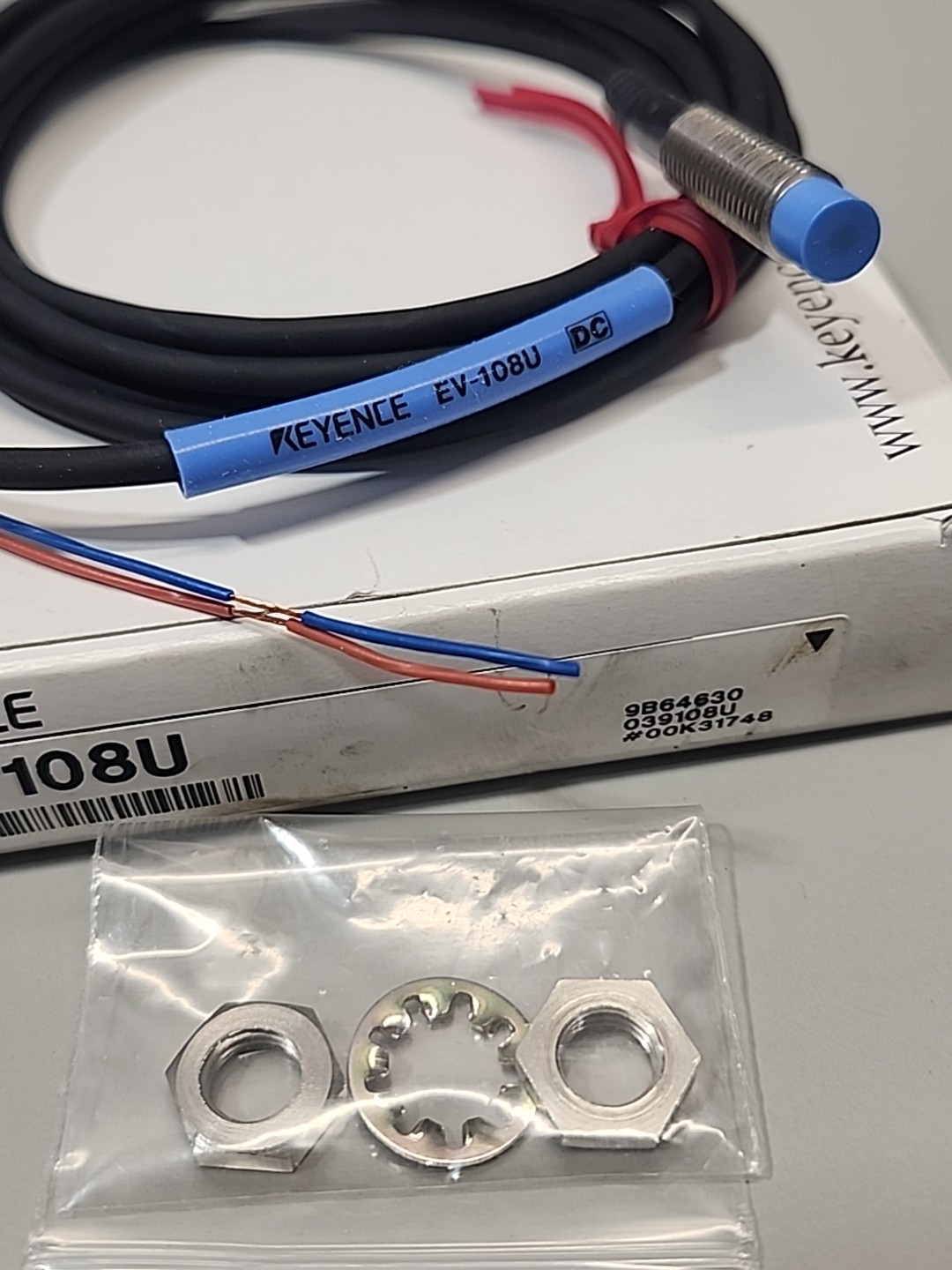 Keyence EV-108U Proximity Sensor, Main Unit, Unshielded Type