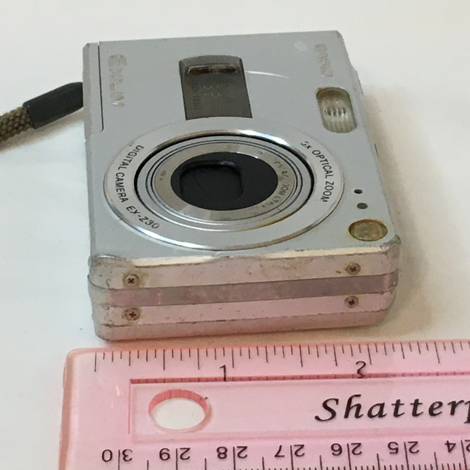 Casio Exilim 3.2 MP Digital Camera No Battery No Charger No Card For Parts Only