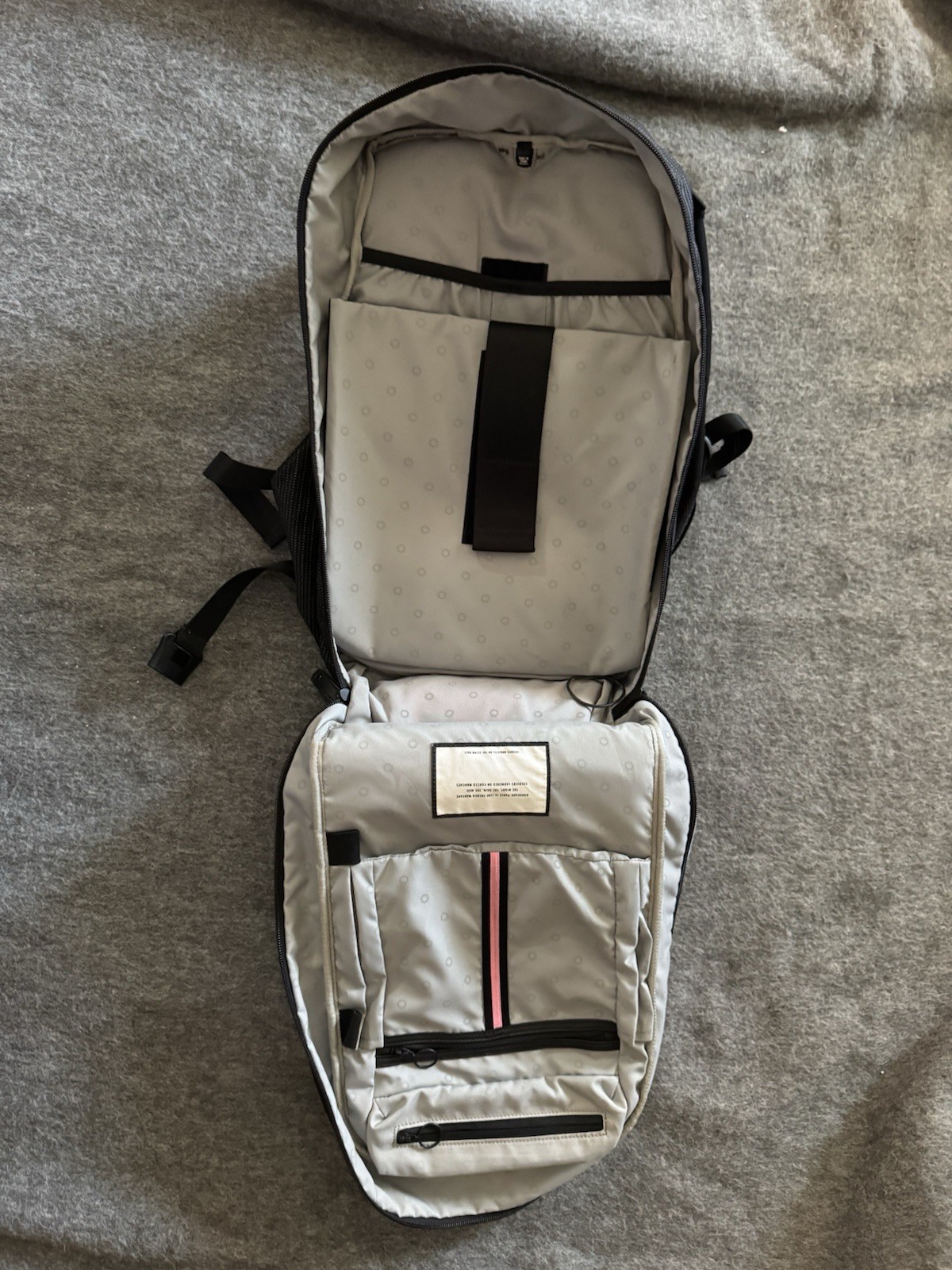 RAPHA Backpack Bag Cycling Commuter Fixed Reflective Black 14L Expandable RARE