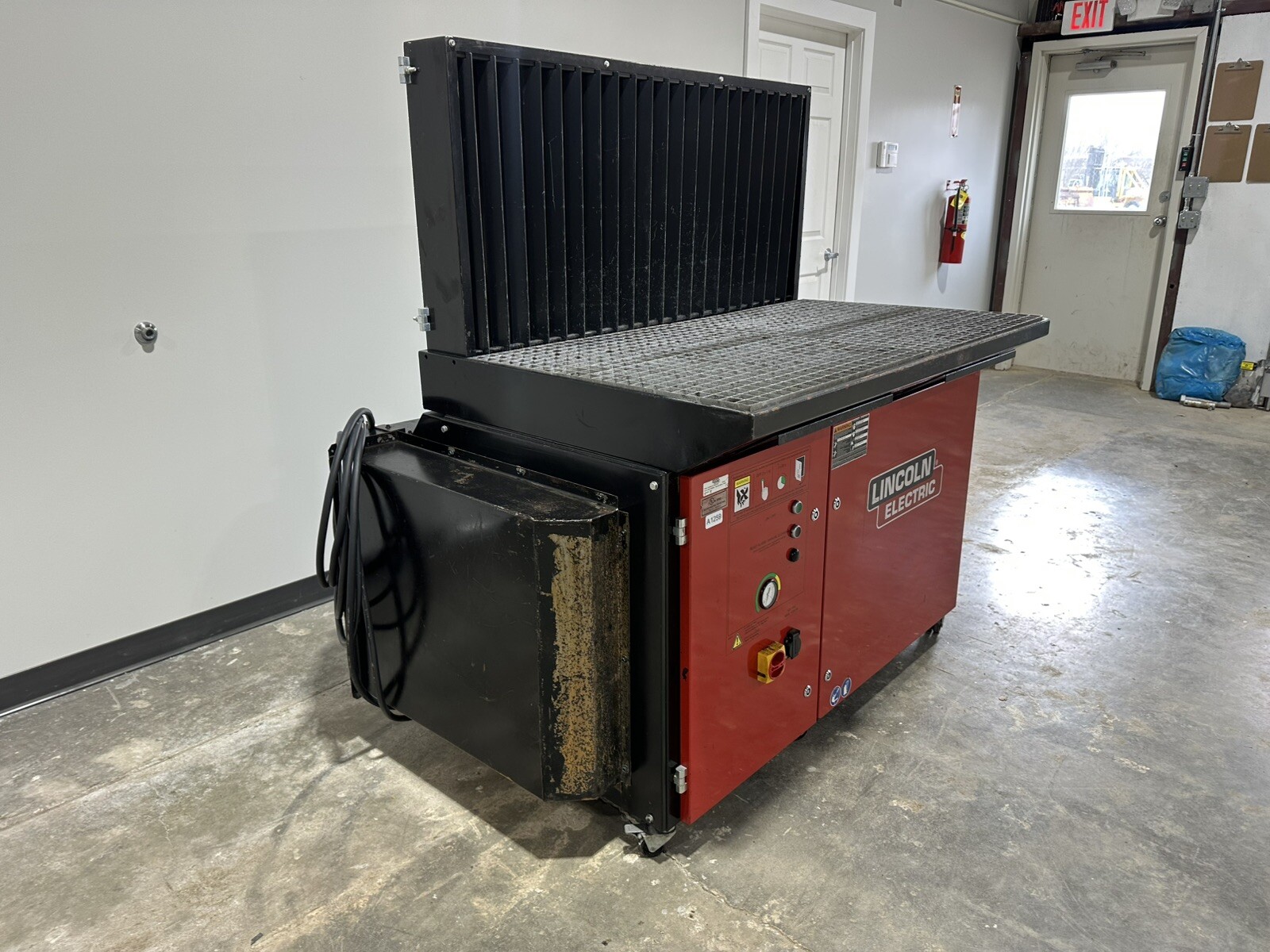 LINCOLN ELECTRIC 400-MS/A DOWNFLEX K2751-11 DOWNDRAFT WELDING TABLE