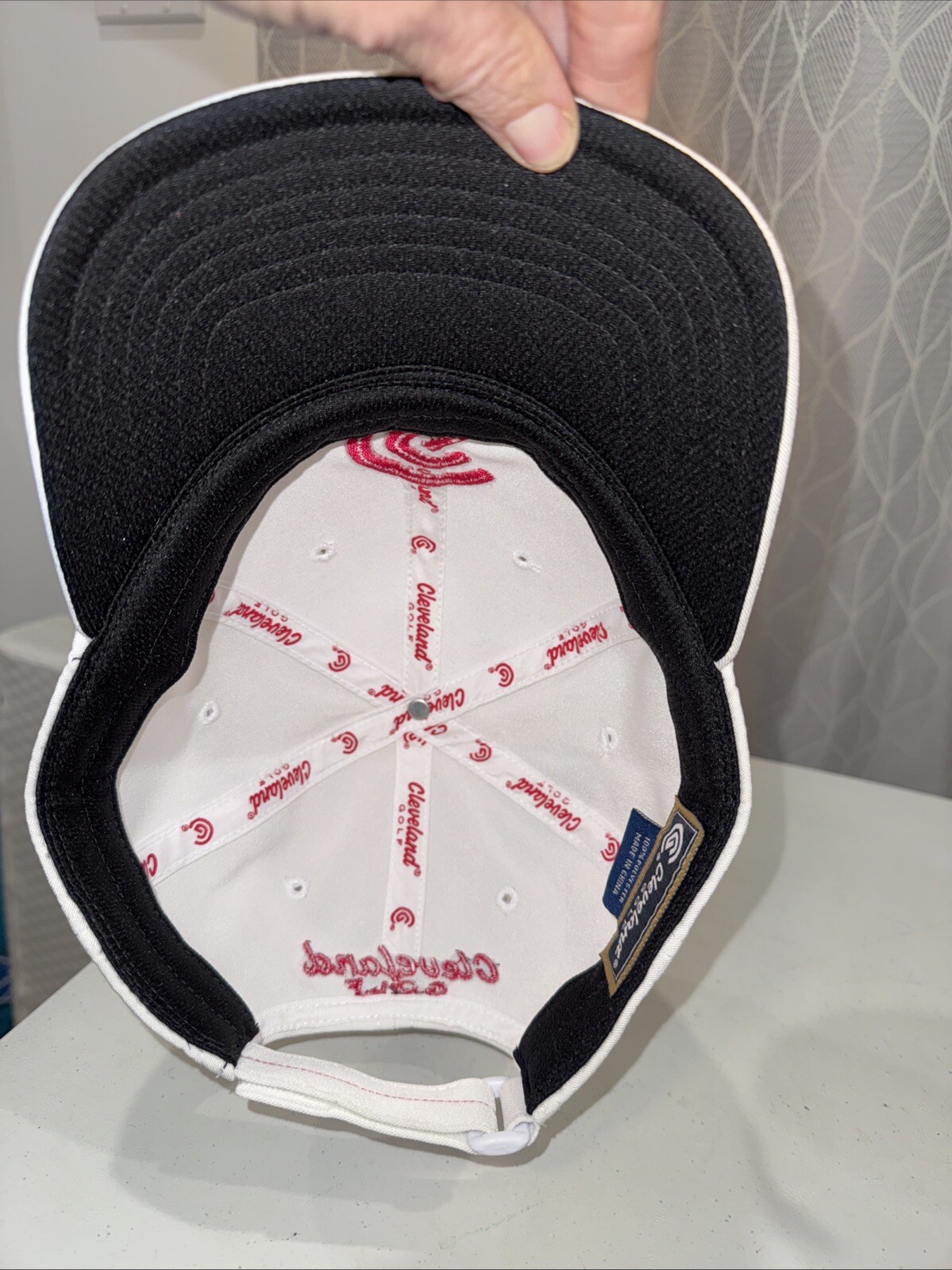Cleveland Golf Red CG on White Hat Cap Hook Loop Polyester w Tag EUC