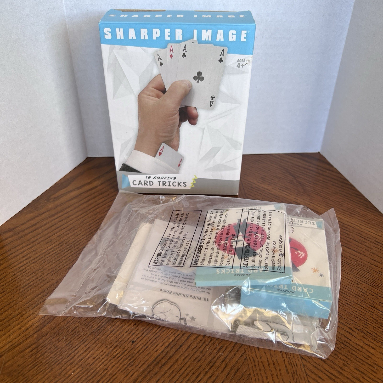 Sharper Image 19 Amazing Card Tricks Deck of Cards & Instruction Booklet