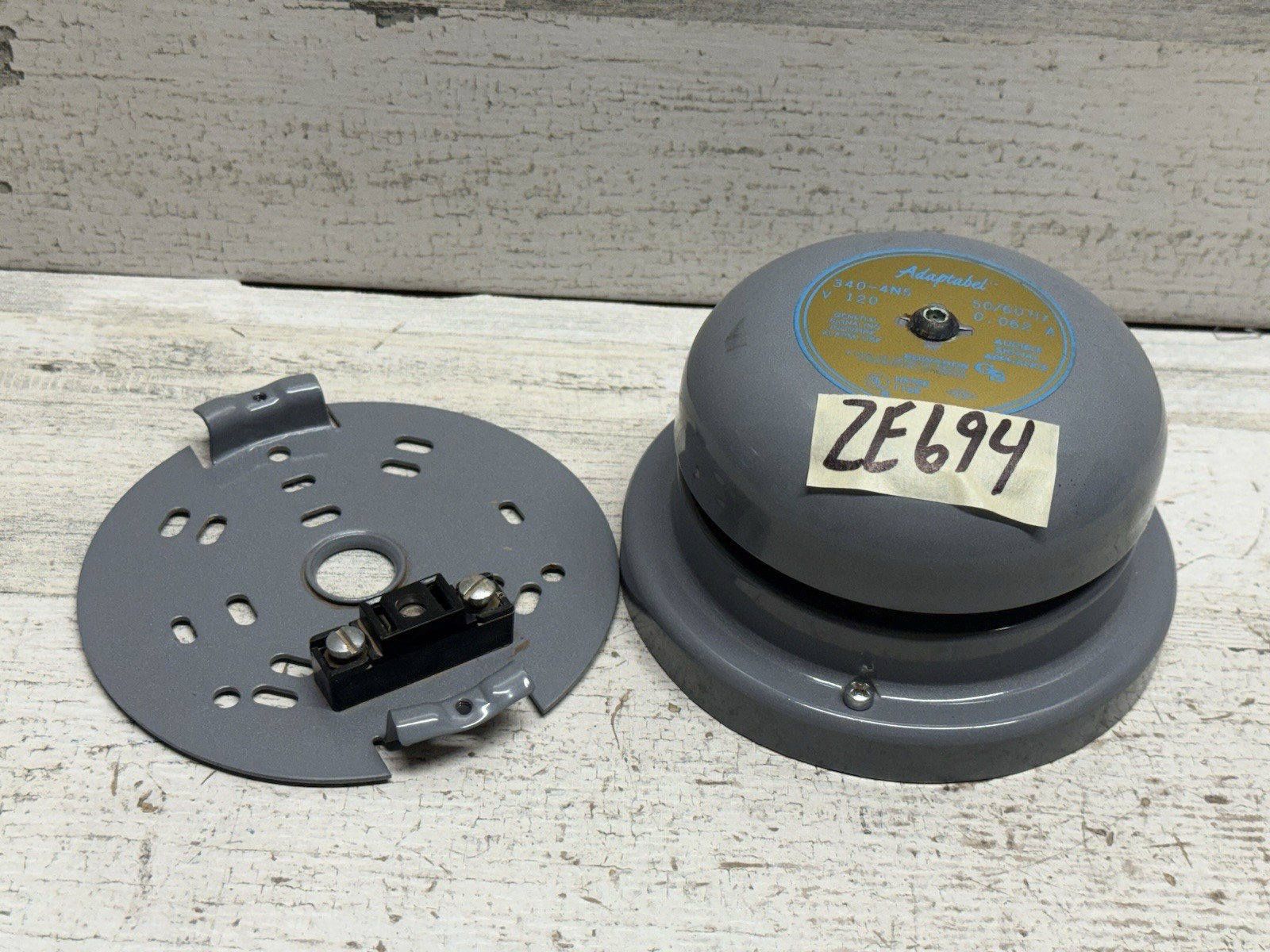 Edwards Signaling  340-4N5 Alarm Bell 120V With Adapter Buzzer New