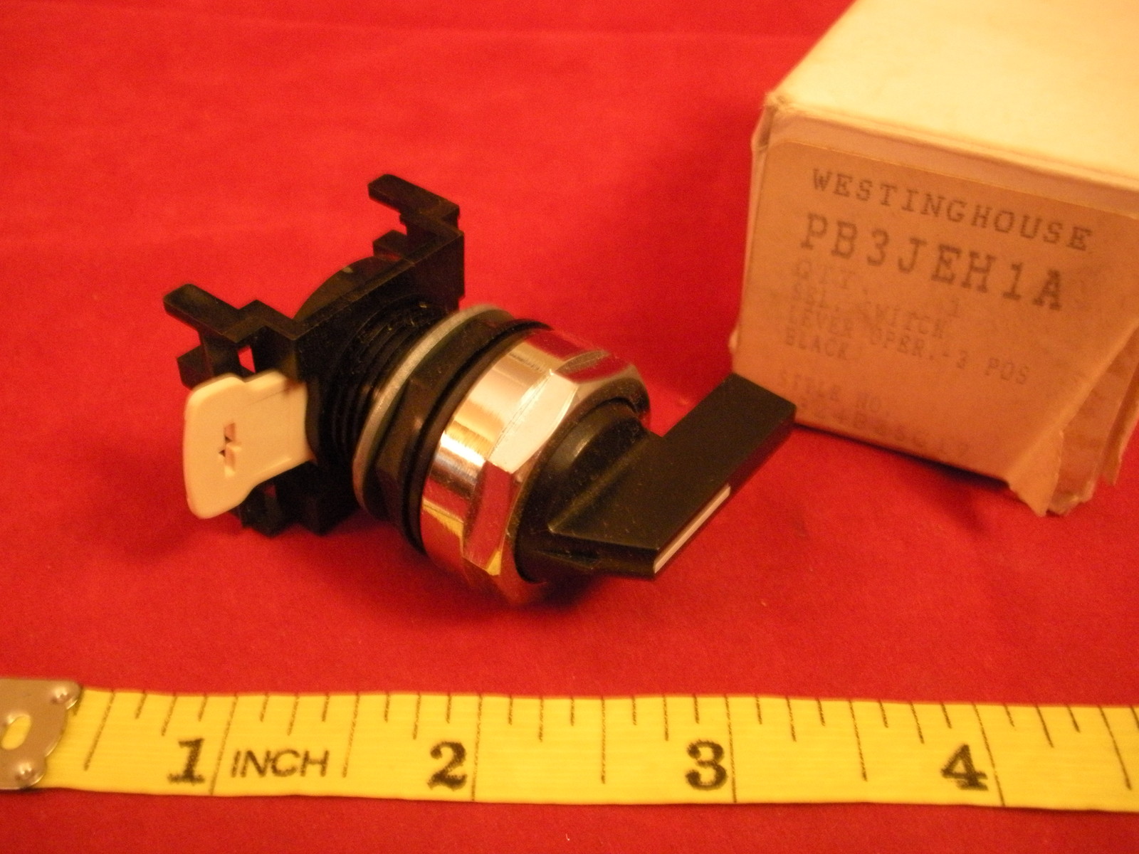Westinghouse PB3JEH1A Black Selector Switch Lever Oper 3 Position Cutler Hammer