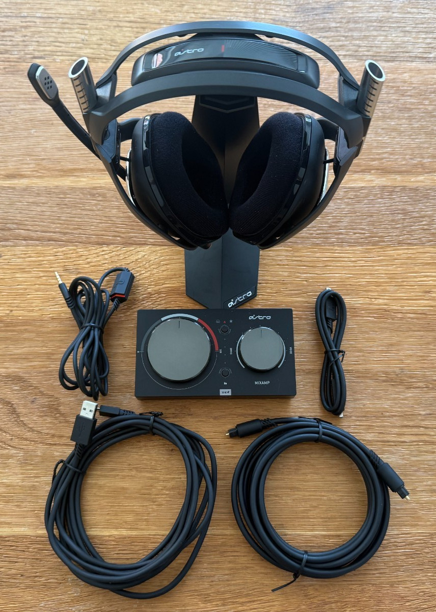 ASTRO A40 TR + Mixamp Pro Wired Gaming Headset for XBOX/PC/MAC RED/BLACK