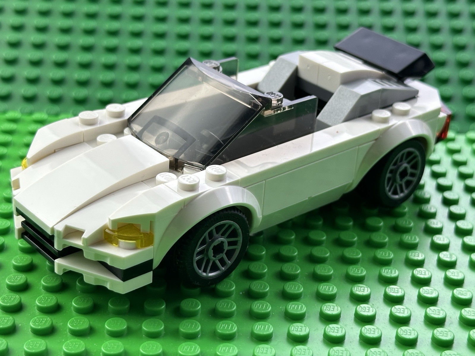 Lego Marvel Car From Set 76216
