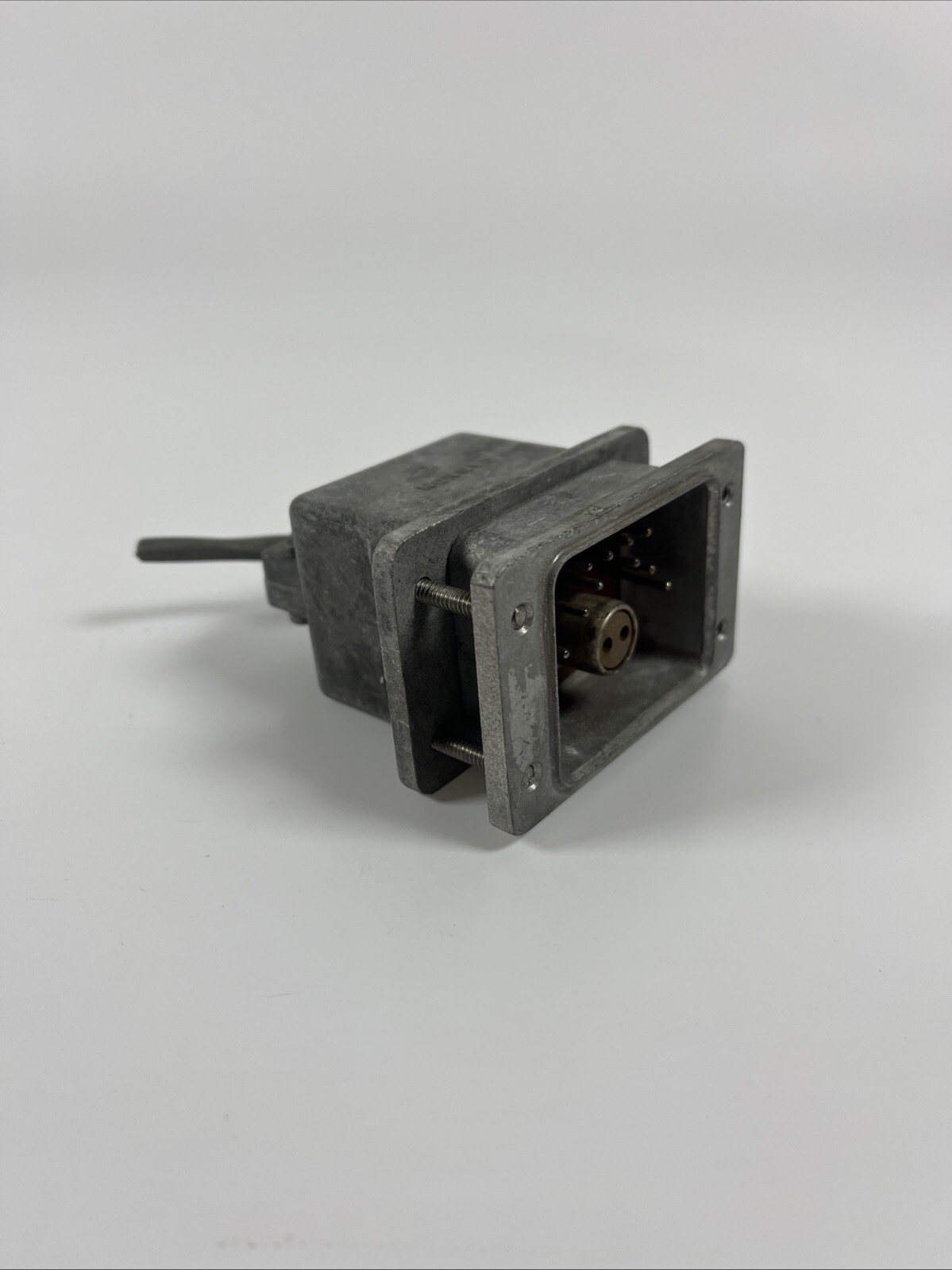Fairchild Langevin 116 cannon connector Female with connector cap