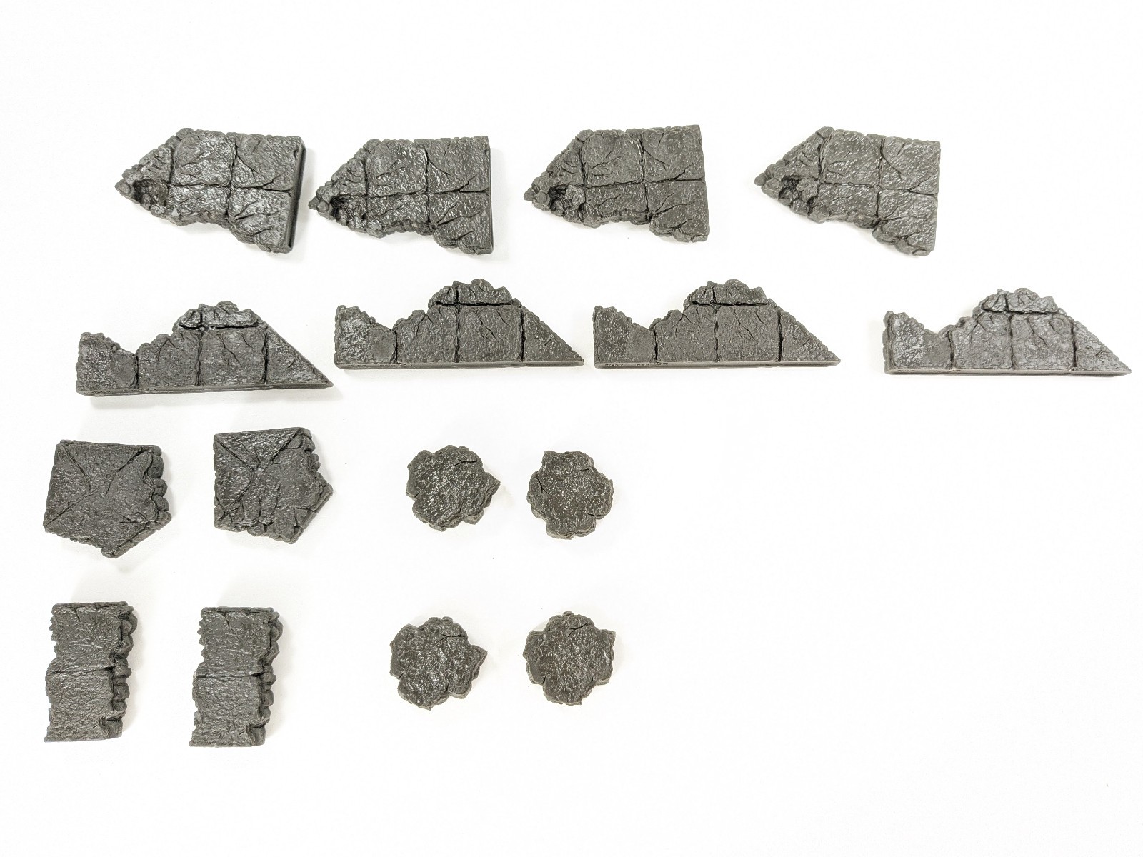 Dwarven Forge - Angled Ledges Add-On Pack (Black Unpainted)