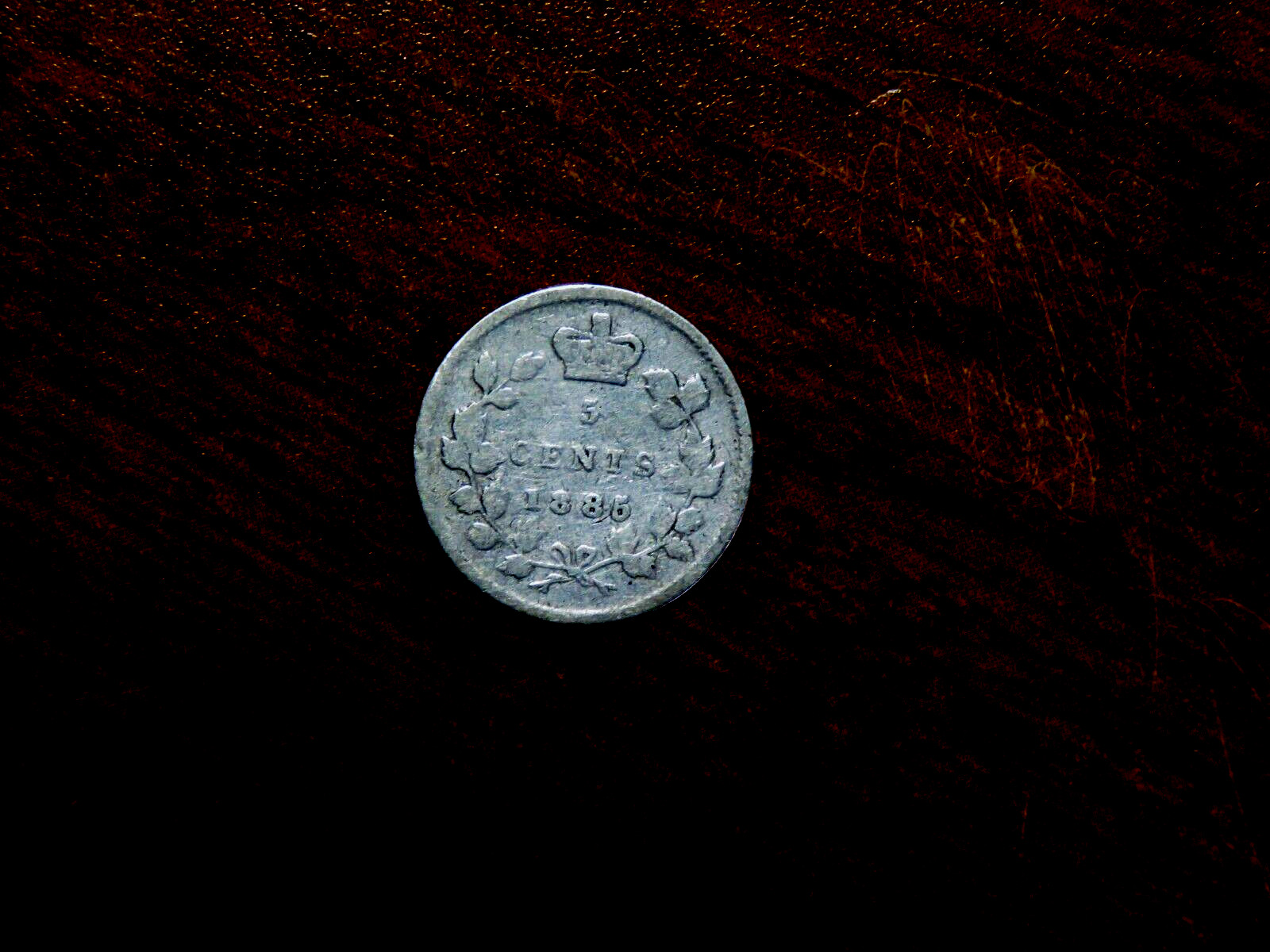 Canada Genuine Better Date  5 Cent Silver Coin #35 R2