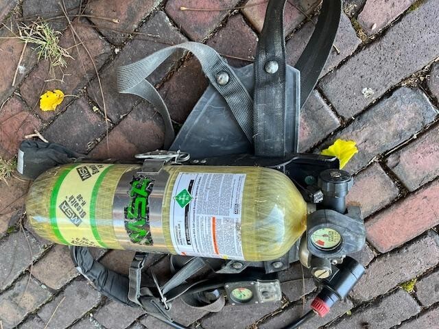 Fireman used SCBA kits (2)