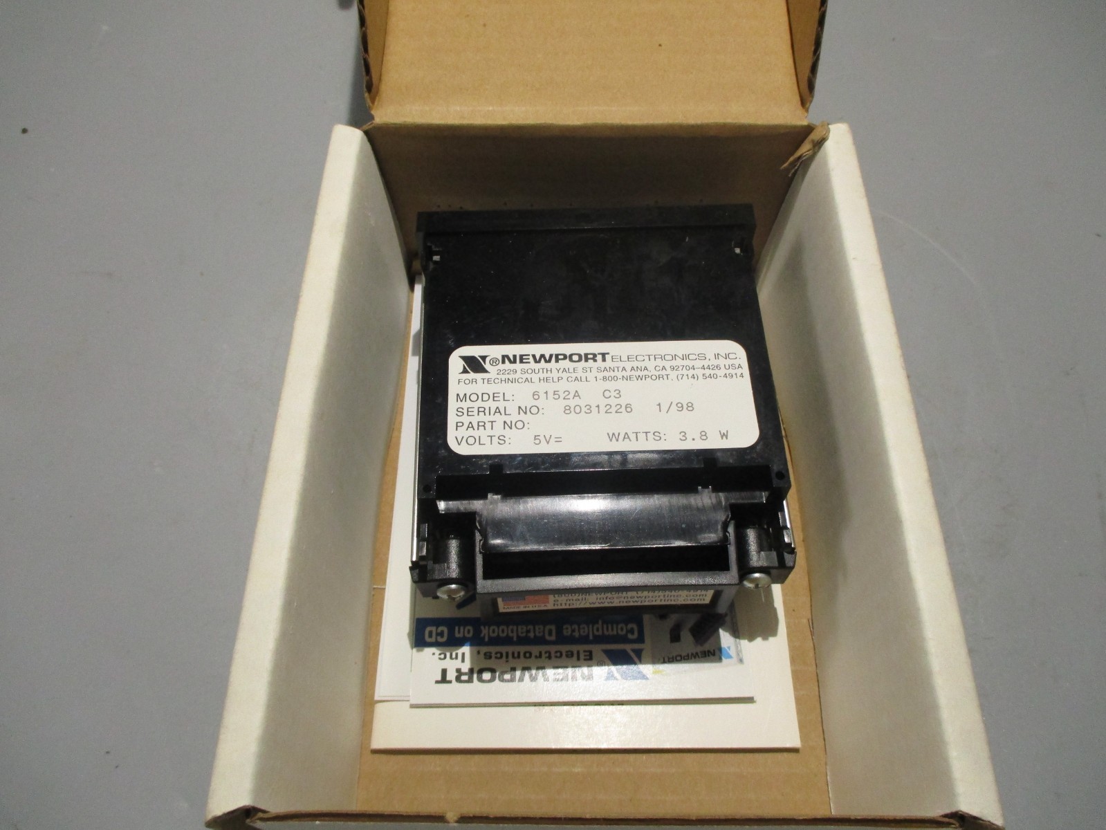 NEW NEWPORT 6152A-C3 PANEL METER