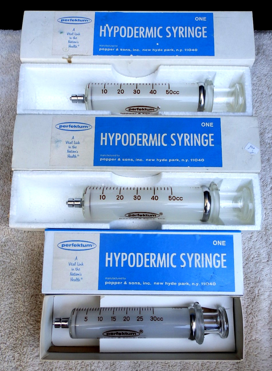 Lot Of 3 POPPER & SONS PERFEKTUM Glass 30cc & 50cc Hypodermic Syringe Lock Tip