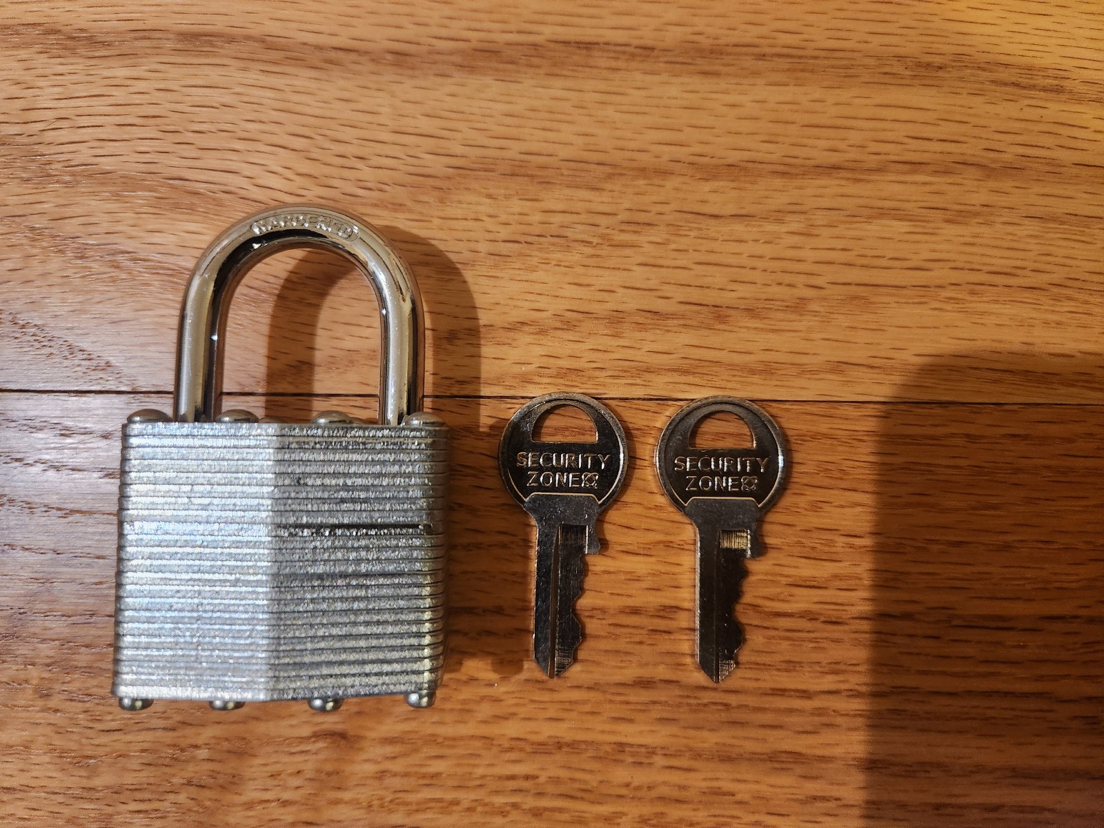 Security Zone Hardened Steel Padlock Spare Key 3/16 Shackle 2.5in Tall