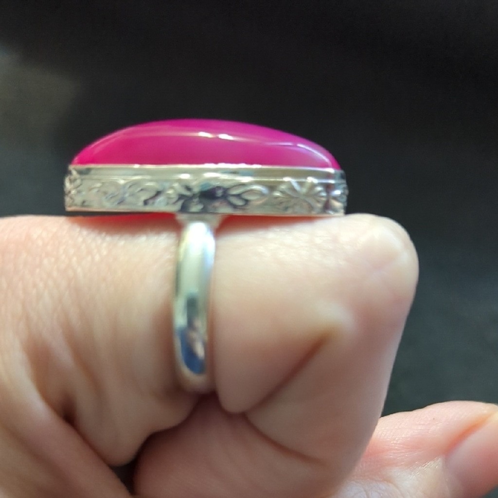 Silver Plated Pink Agate Gemstone Oval Statement Ring - Size 9