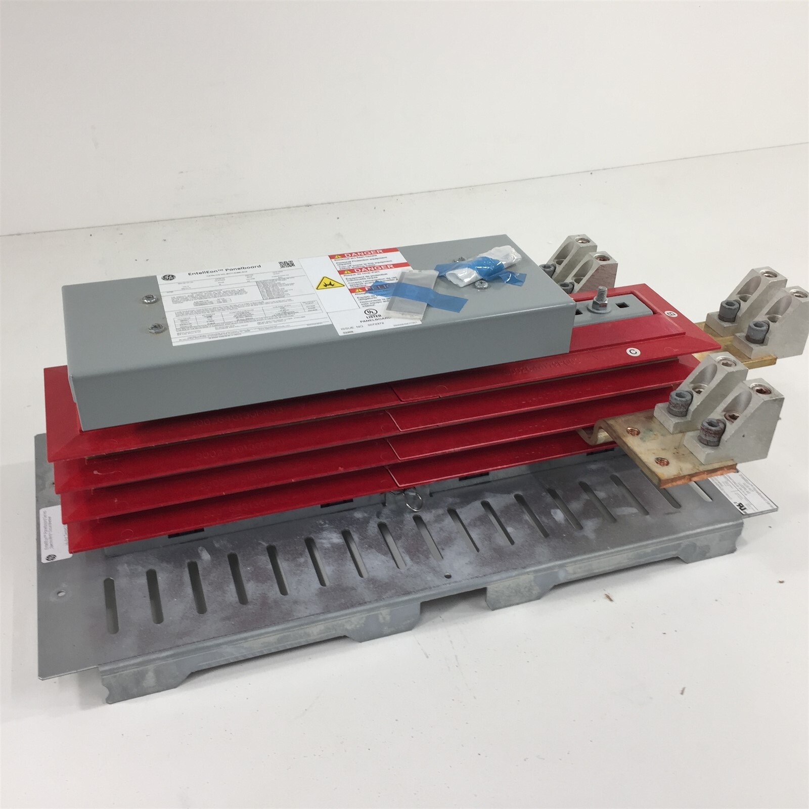 GE EntellEon Panelboard ENT1608BL3H2 480Y/277V 3PH 800A Lug Kit LUGML45