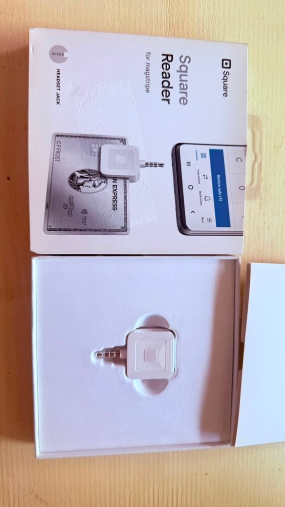 Square Reader for Magstripe Headset Jack Credit Card Reader White Open Box