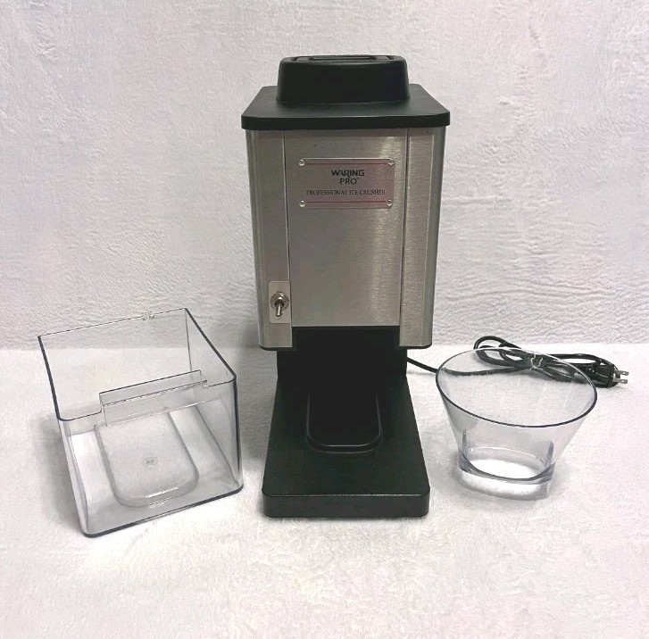 Waring Pro Ice Crusher Model IC70 Professional Ice Crusher Complete - Tested