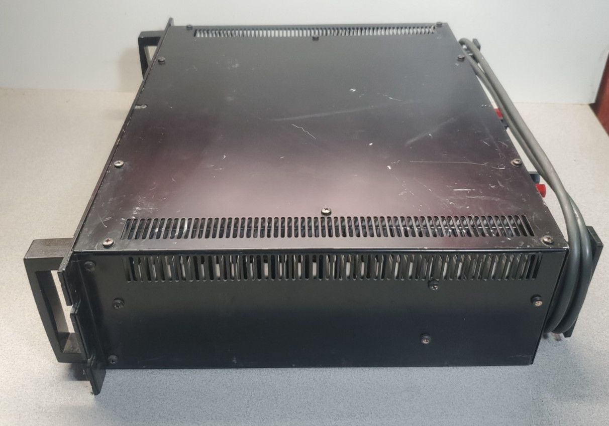 Yamaha P2250 Stereo Power Amplifier - Tested and working