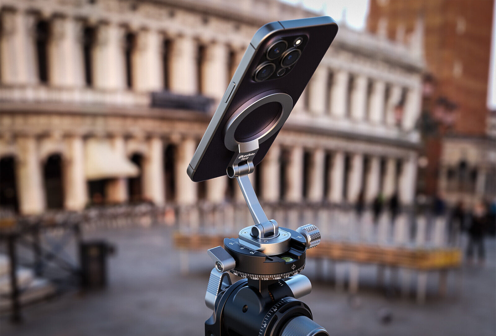 Leofoto PM-02 Magnetic Car Phone Mount - Black