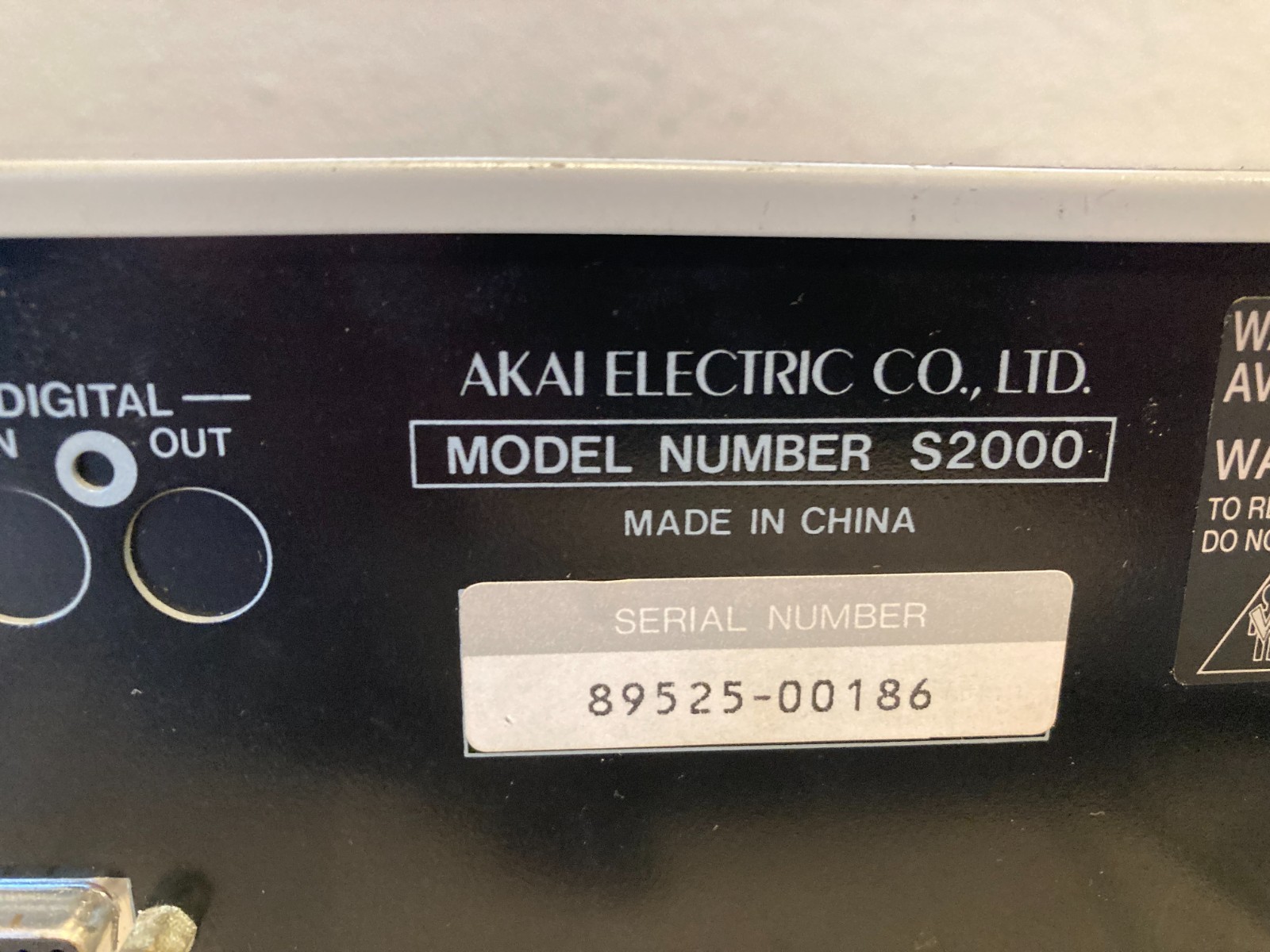 AKAI professional S2000 MIDI STEREO DIGITAL SAMPLER Musical Instruments Audio