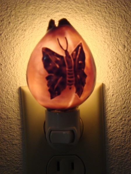 HAND CARVED COWRIE SHELL BUTTERFLY NIGHT LIGHT BATHROOM #7582