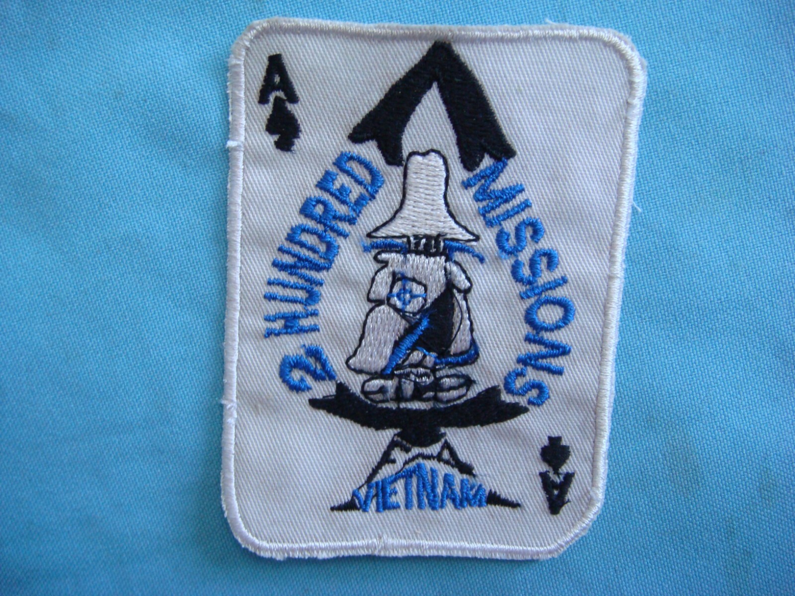 VIETNAM WAR PATCH, USAF F-4 " 2 HUNDRED MISSIONS " ACE OF SPADE